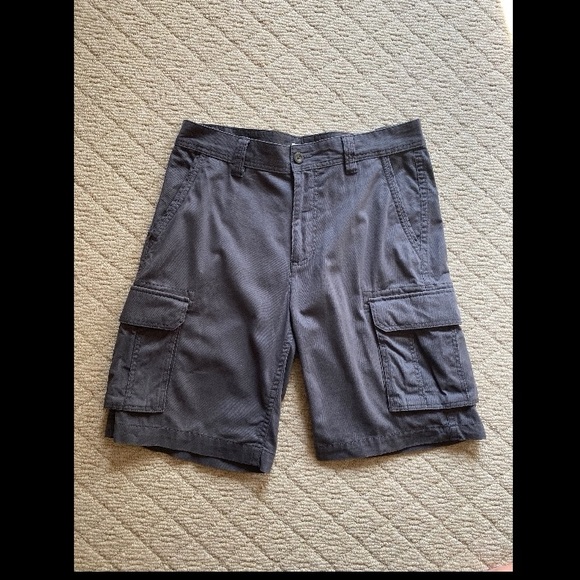 Men’s cargo shorts - Picture 2 of 5